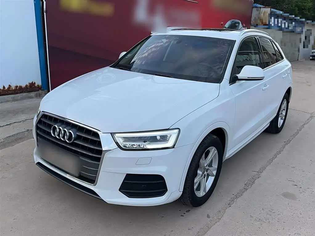 Audi Q3 2018 — Şəkil 1/11
