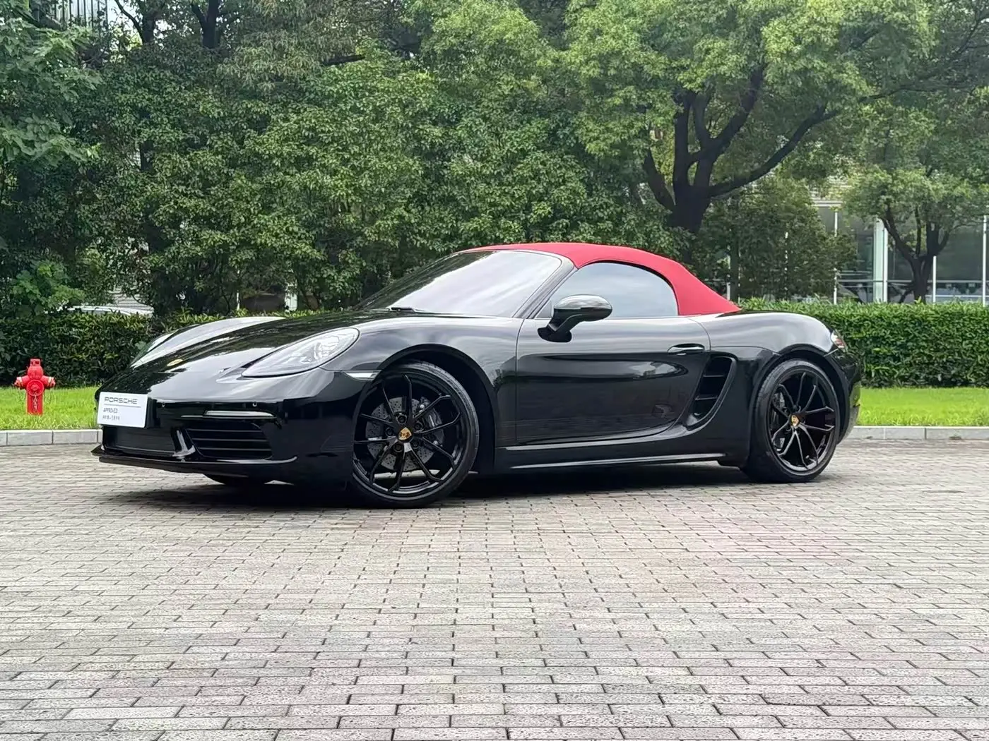 Porsche 718 2025 — Şəkil 1/12