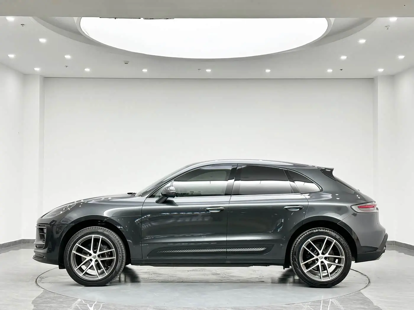 Porsche Macan 2022 — Photo 5/20