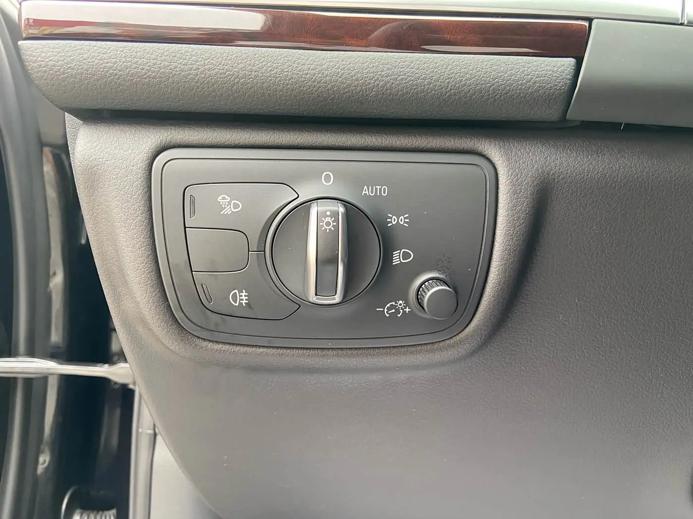 Audi A6L 2016 — Photo 20/20