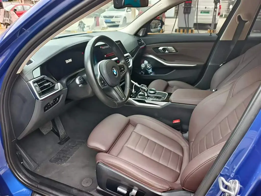 BMW 3 Series 2020 — Şəkil 11/15