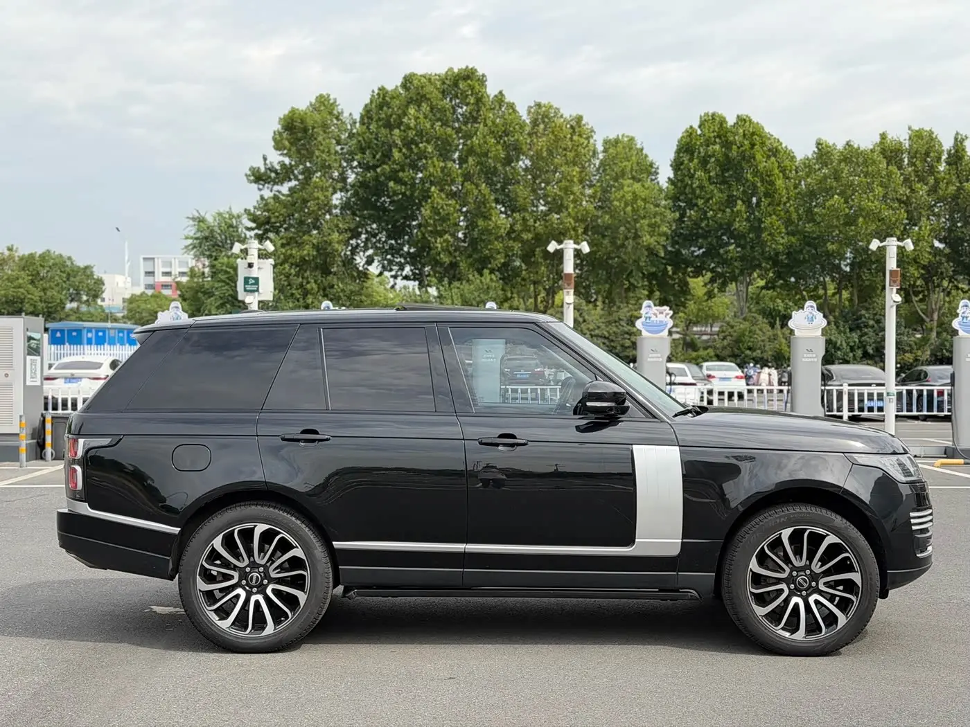 Land Rover Range Rover 2013 — Photo 3/10