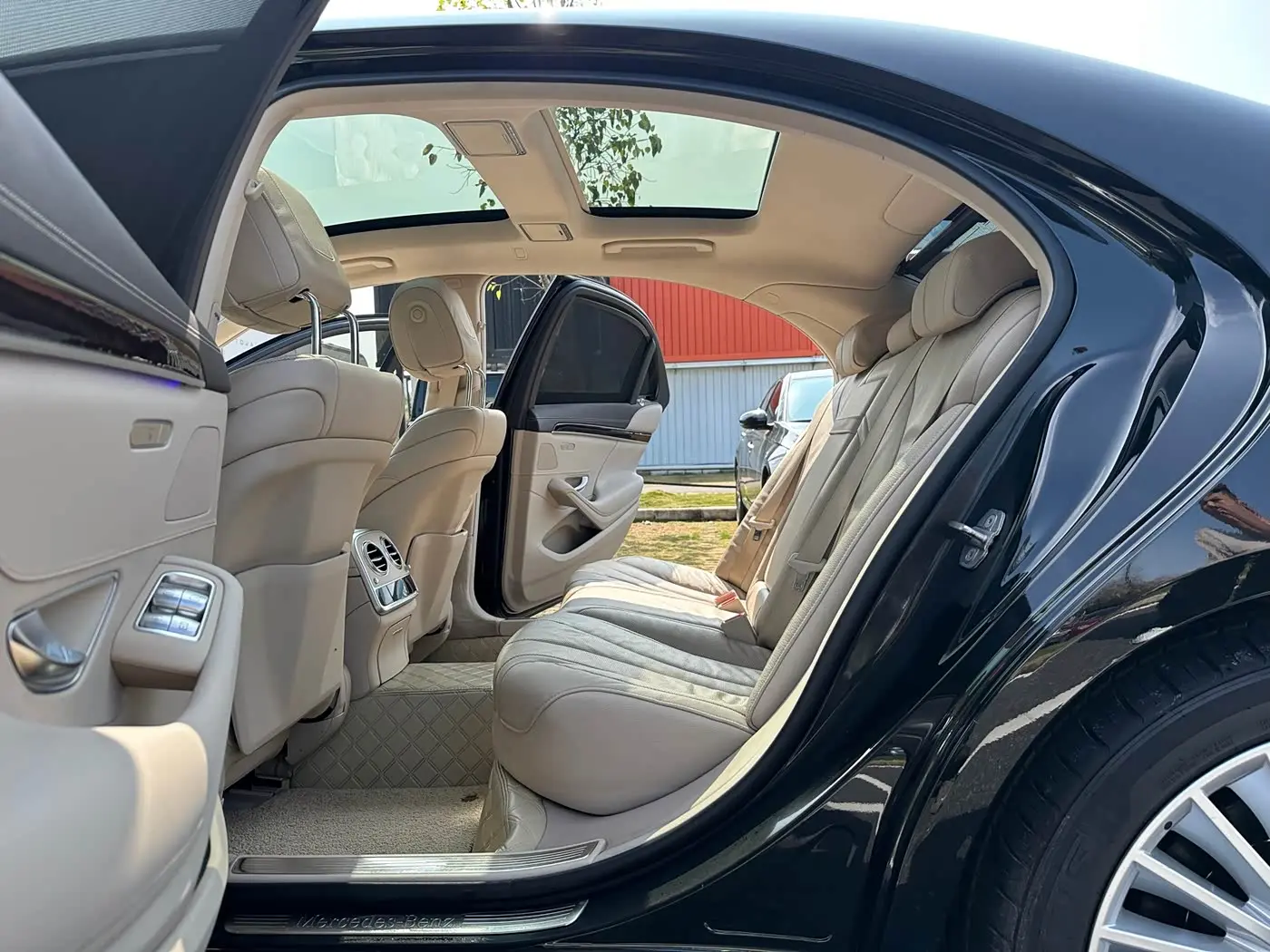 Mercedes-Benz S-Class 2020 — Photo 10/16