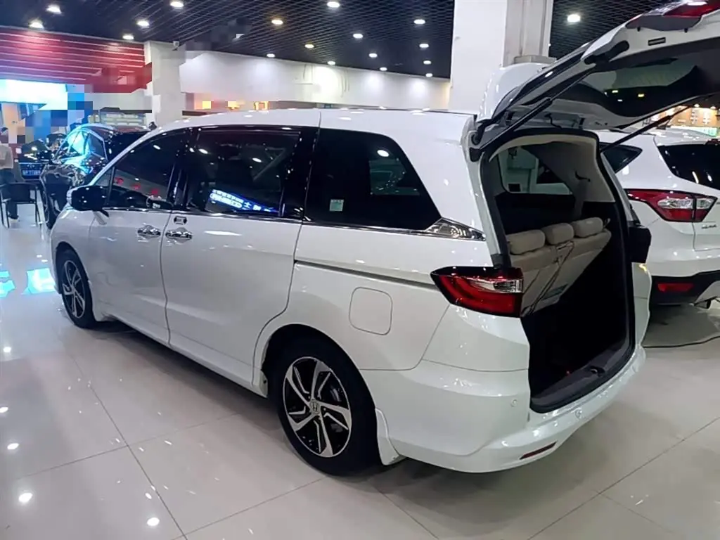 Honda Odyssey 2017 — Photo 5/20