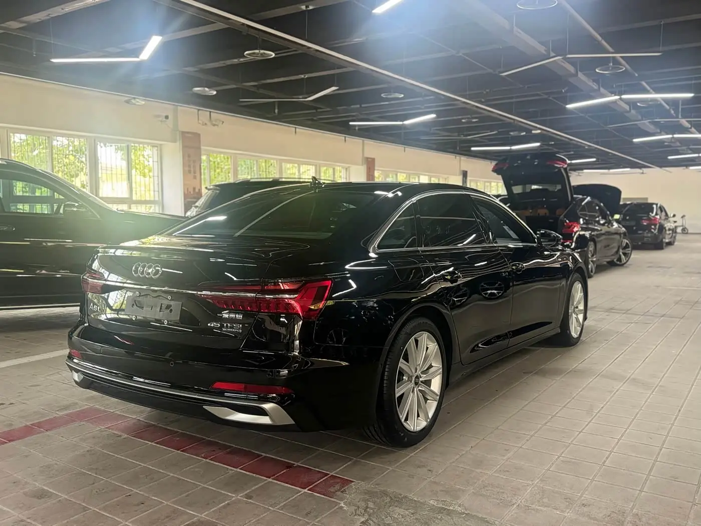 Audi A6L 2023 — Şəkil 4/11