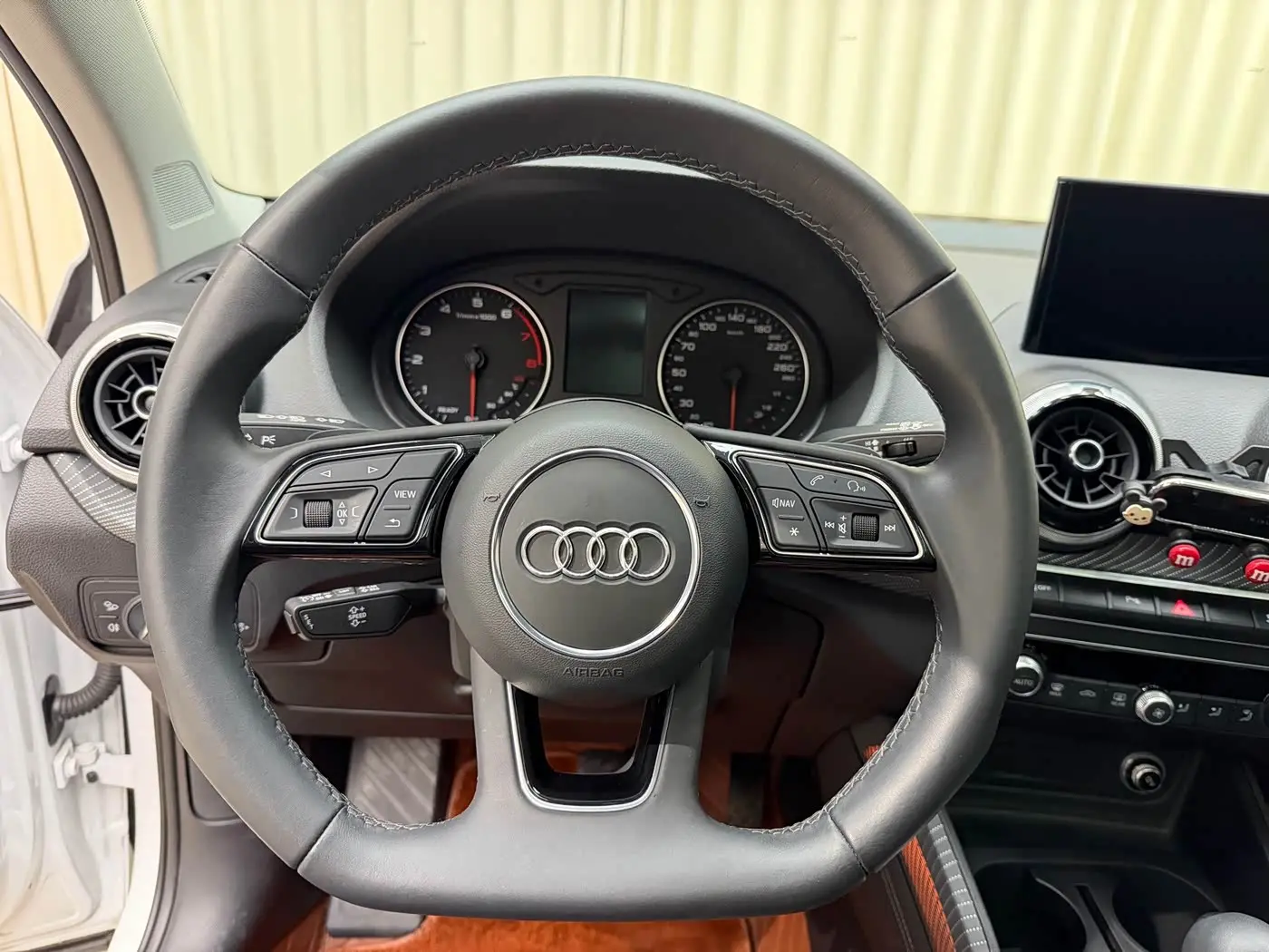 Audi Q2L 2023 — Фото 16/20
