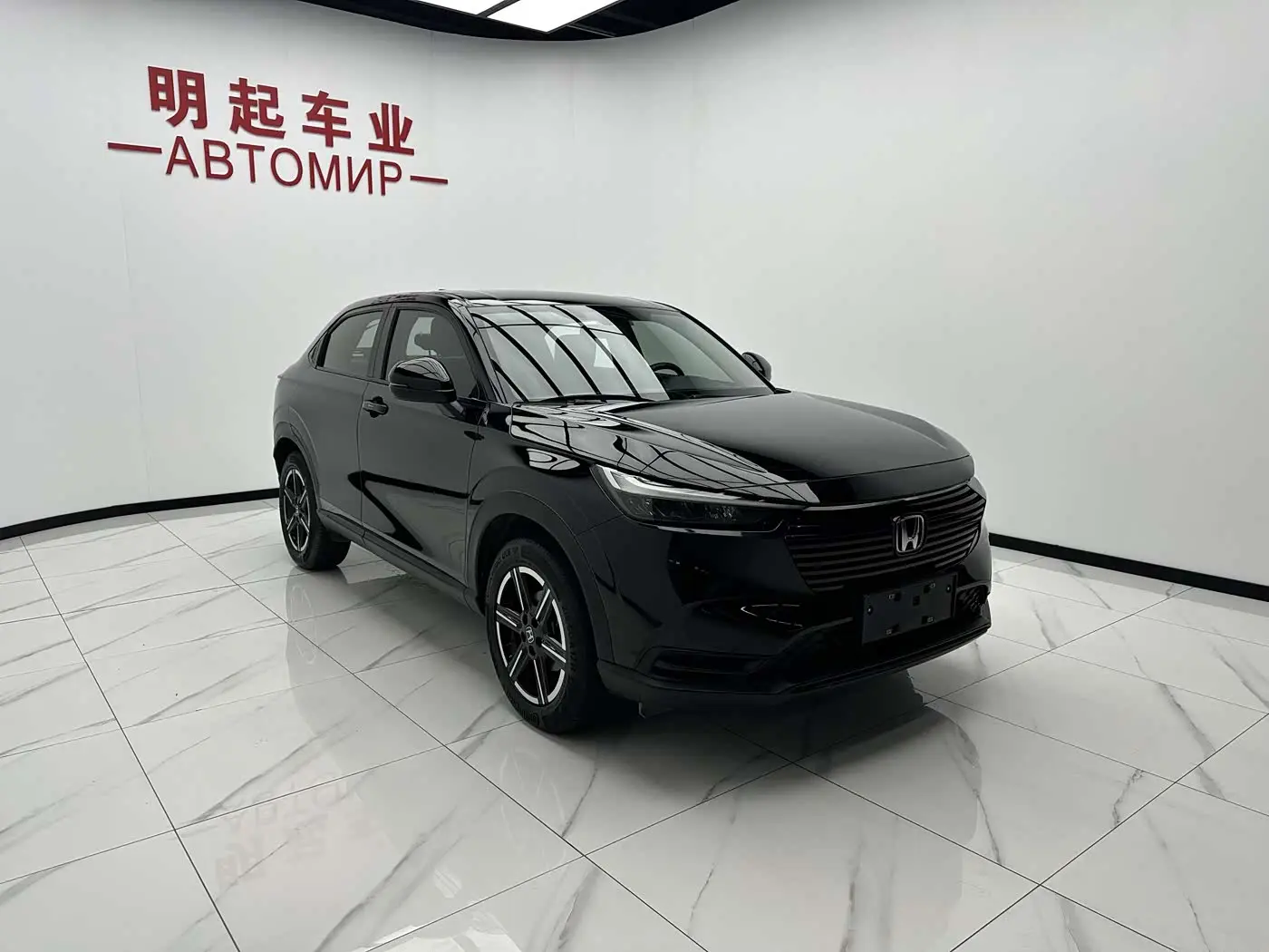 Honda Vezel 2023 — Фото 3/18
