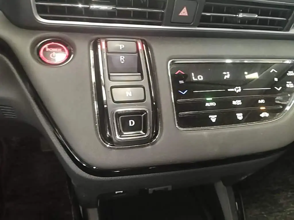 Honda Odyssey 2022 — Фото 19/20