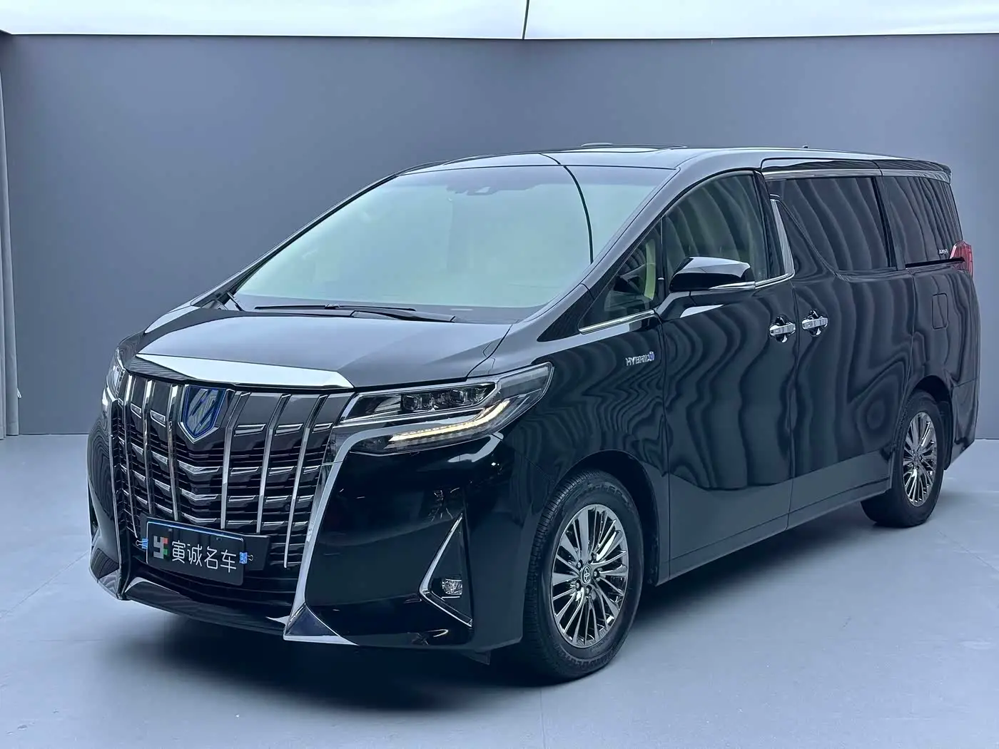 Toyota Alphard, 2019