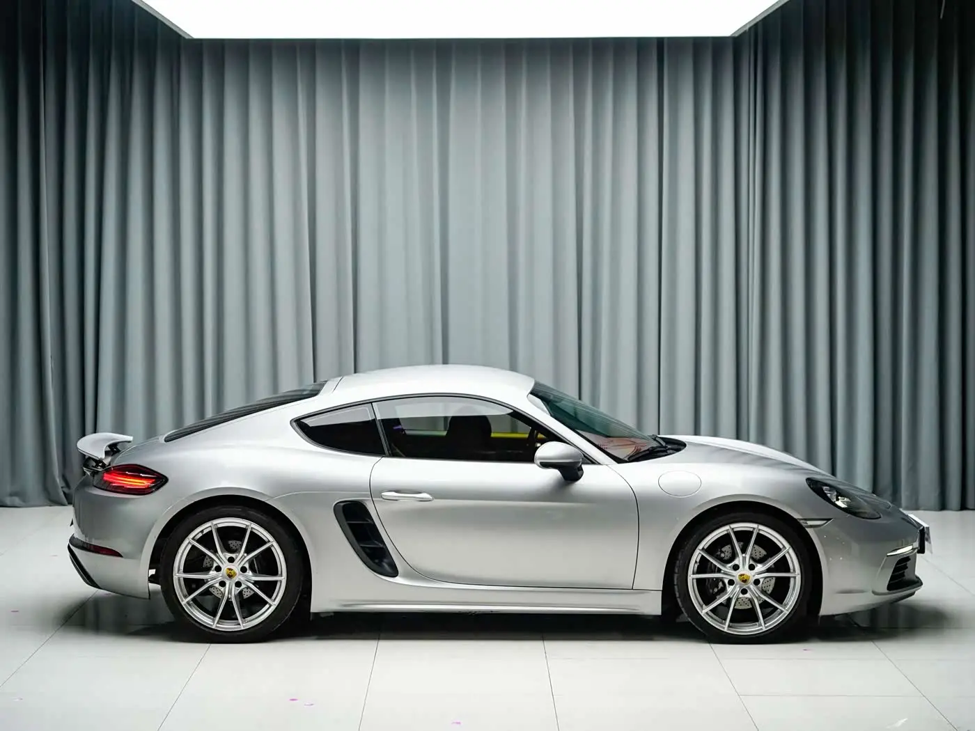 Porsche 718 2022 — Photo 7/20