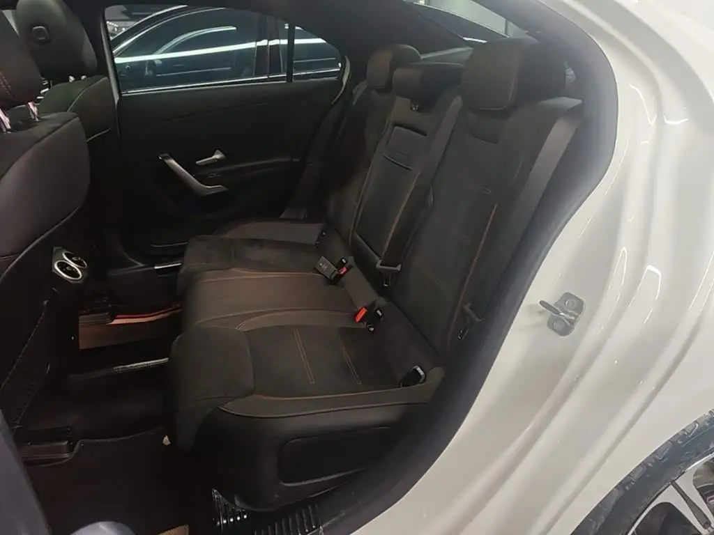 Mercedes-Benz A-Class 2025 — Фото 17/20