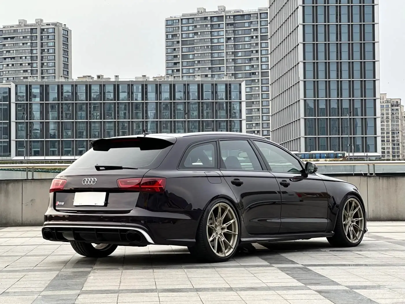 Audi RS 6 2018 — Şəkil 4/17