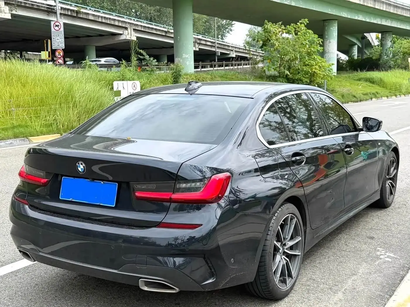 BMW 3 Series 2021 — Photo 9/11