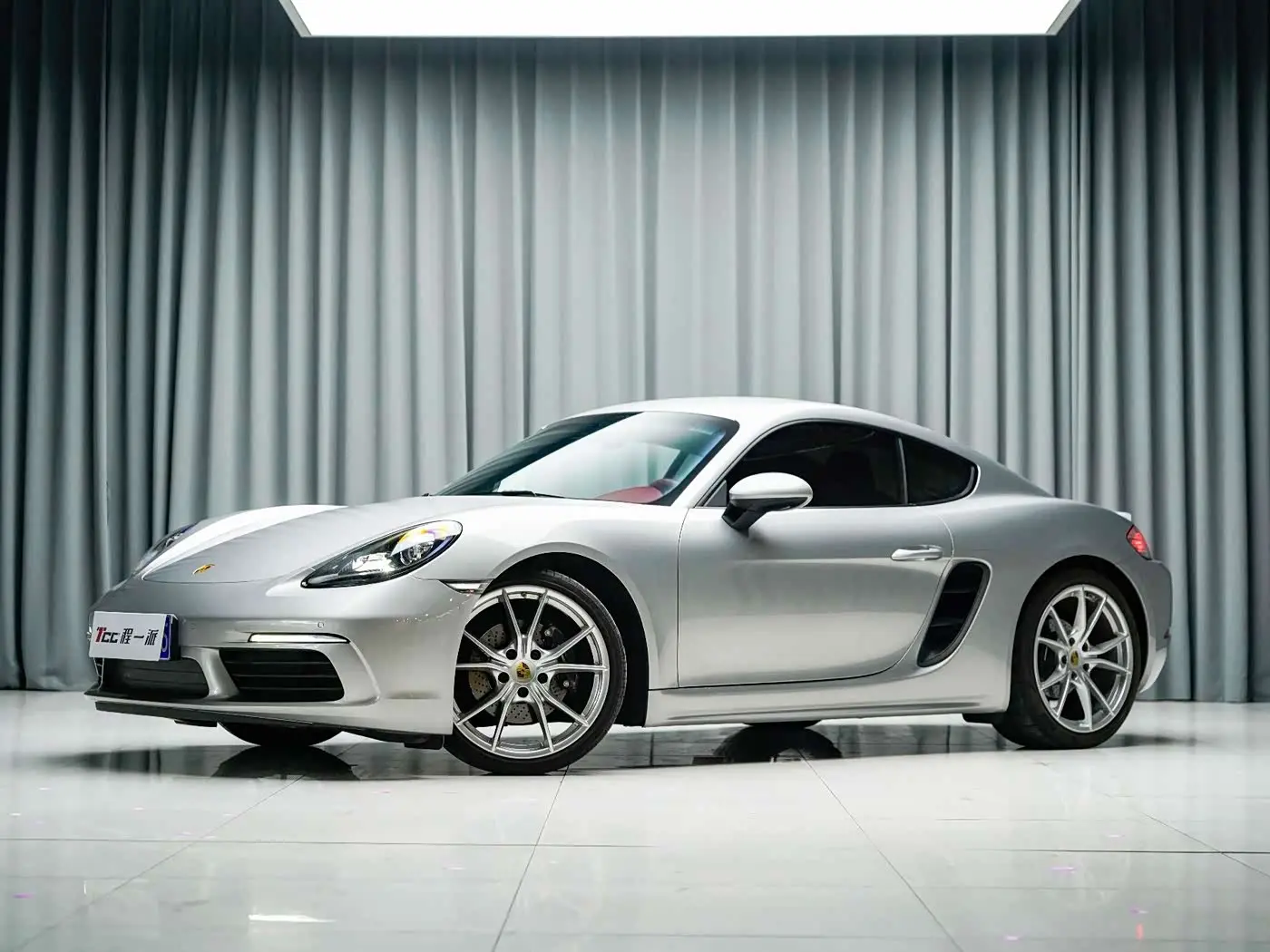 Porsche 718 2022 — Photo 2/20