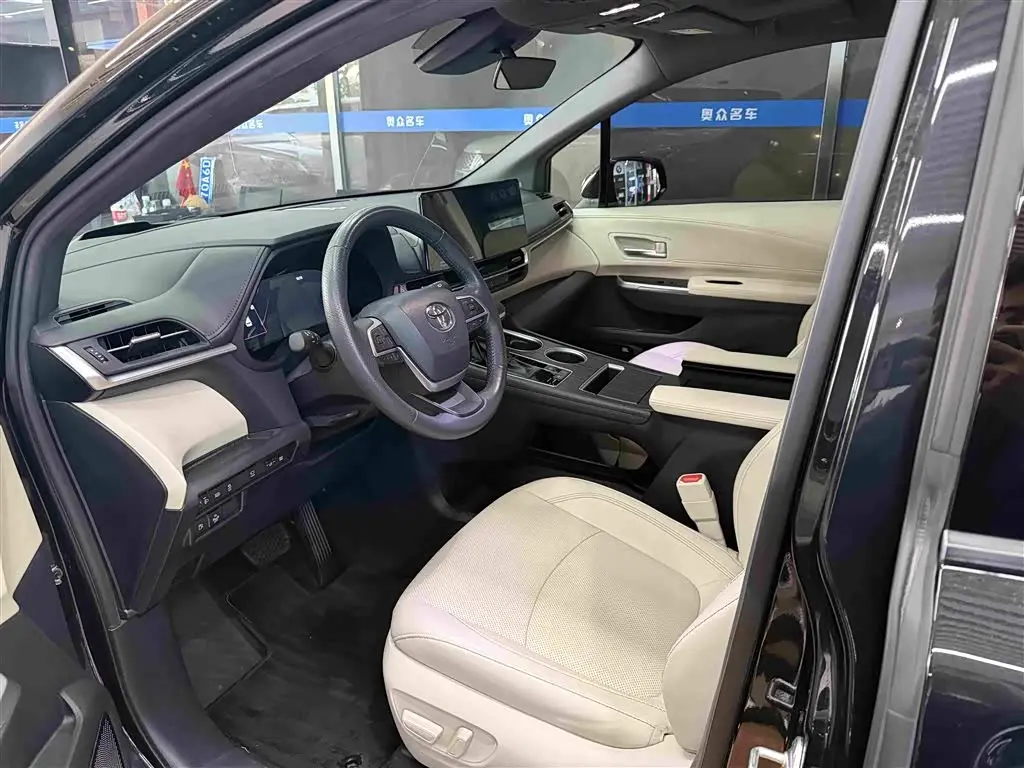 Toyota Granvia 2024 — Şəkil 4/18