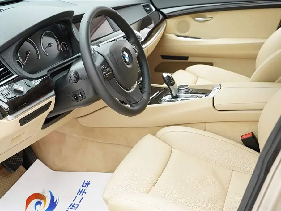 BMW 5 Series GT 2015 — Photo 5/20