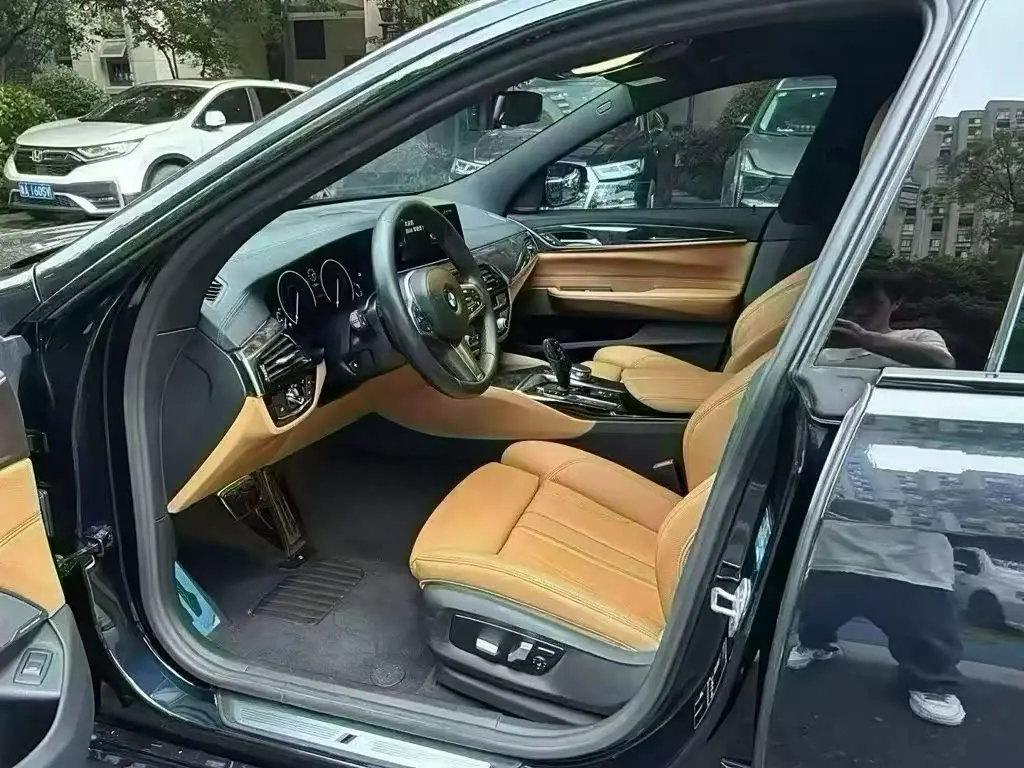 BMW 6 Series GT 2019 — Şəkil 6/9