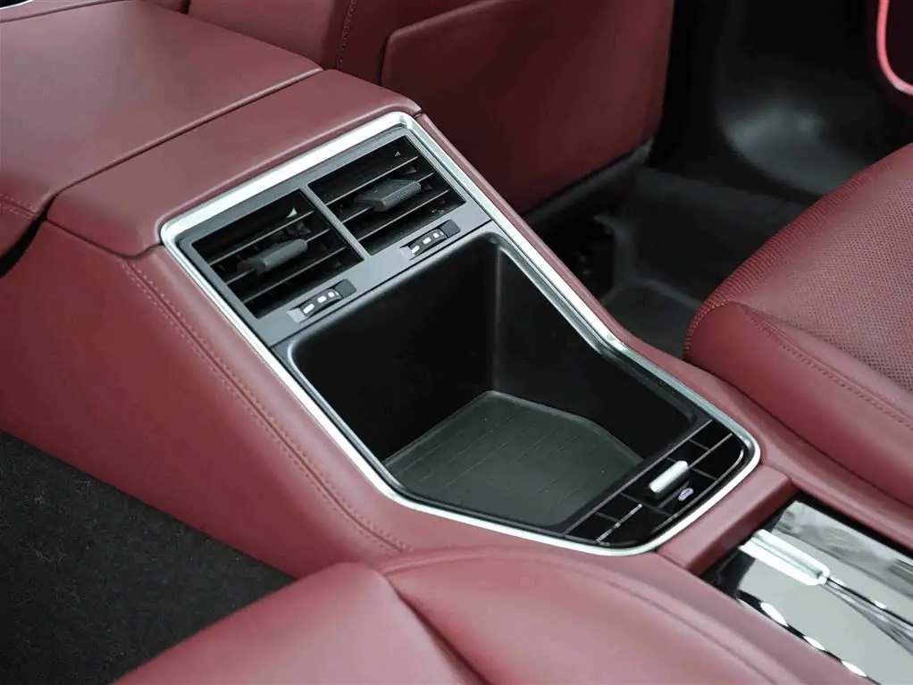 Porsche Panamera 2022 — Photo 17/20