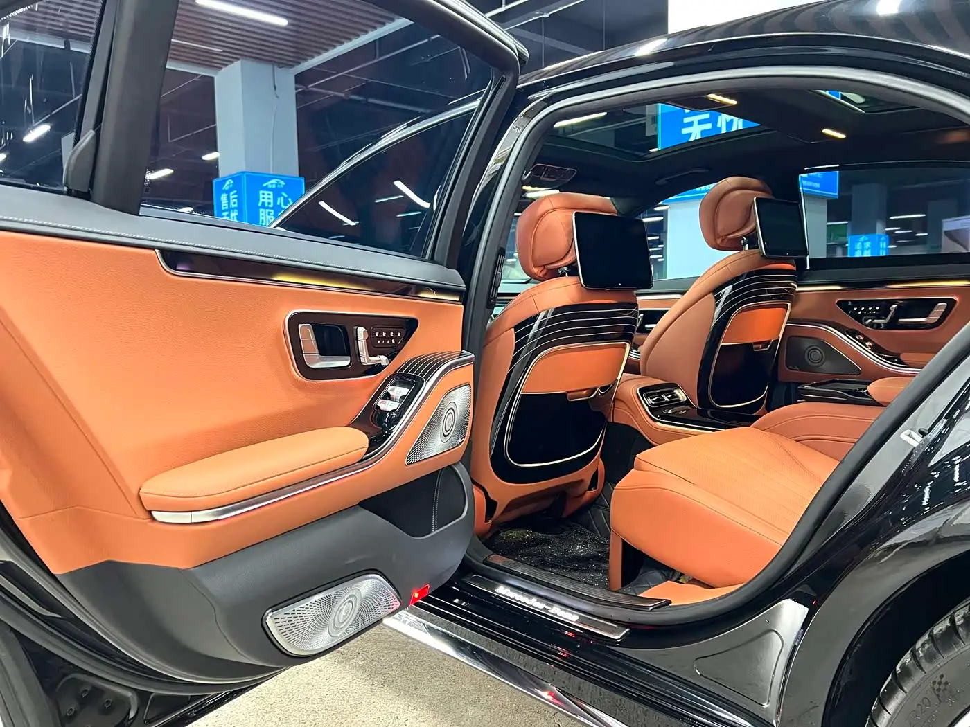 Mercedes-Benz S-Class 2014 — Photo 10/17