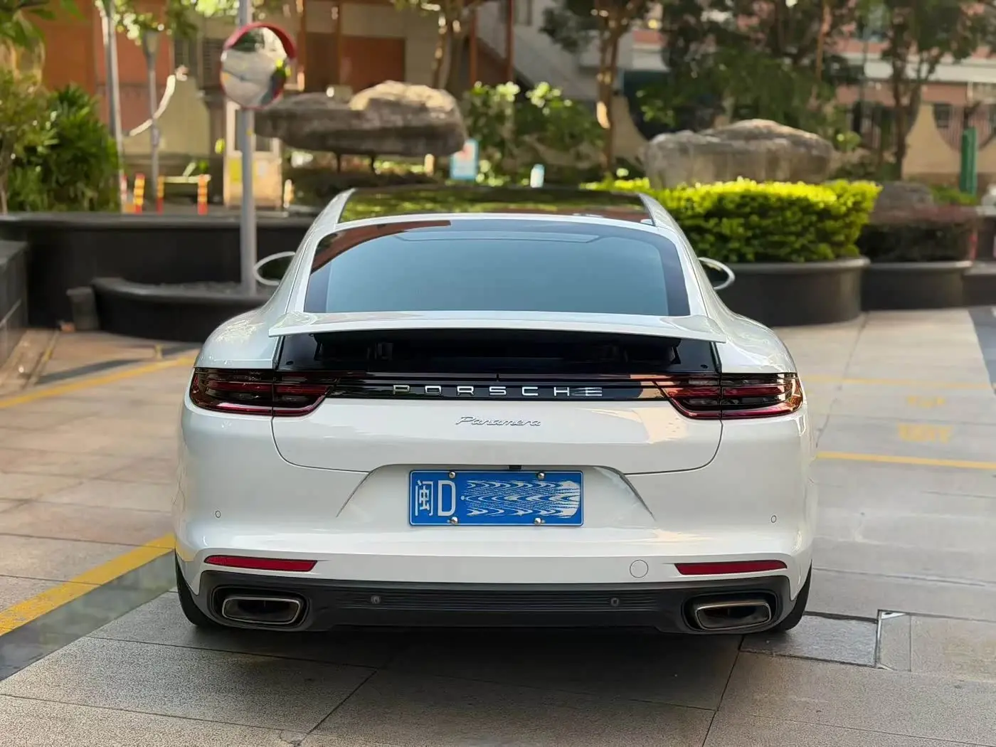 Porsche Panamera 2017 — Фото 8/9
