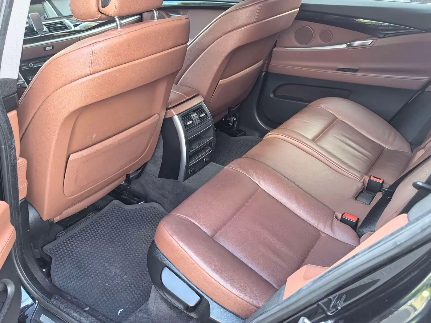 BMW 5 Series GT 2012 — Photo 5/9