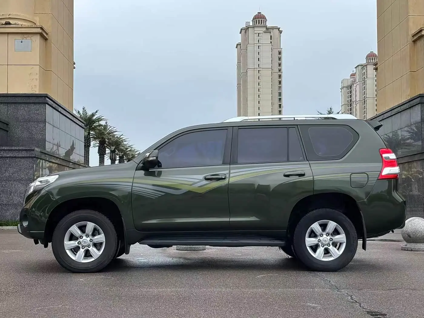 Toyota Prado 2016 — Фото 2/19