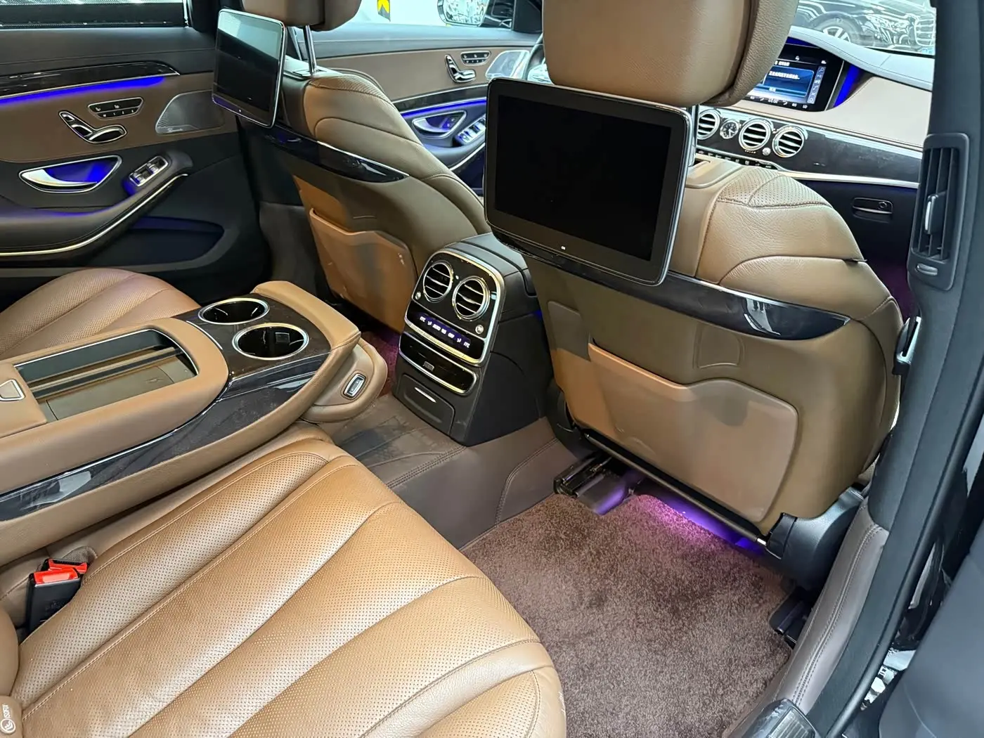 Mercedes-Benz S-Class 2019 — Photo 7/17