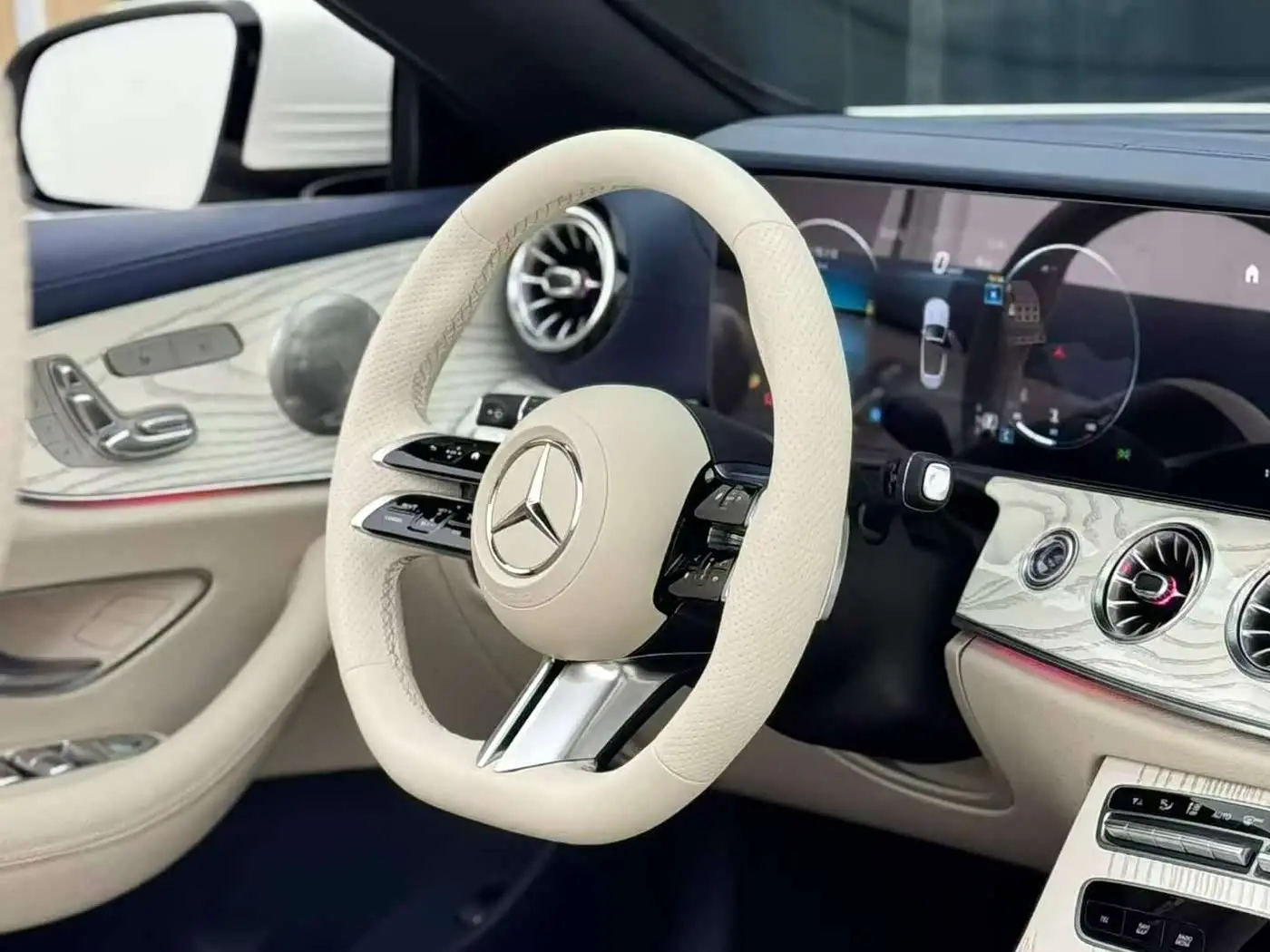 Mercedes-Benz E-Class 2023 — Фото 6/20