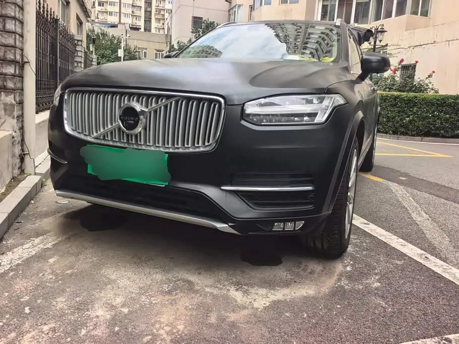 Volvo XC90 2019 — Photo 1/16
