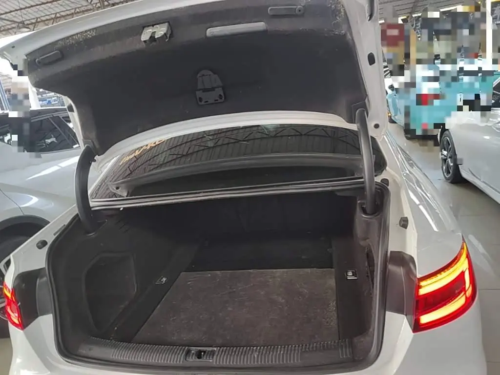 Audi A4L 2019 — Şəkil 19/20