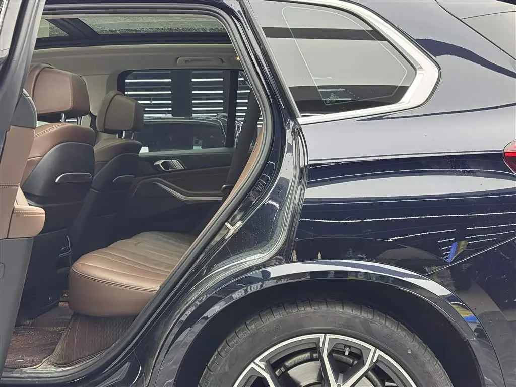 BMW X5 2020 — ფოტო 7/17