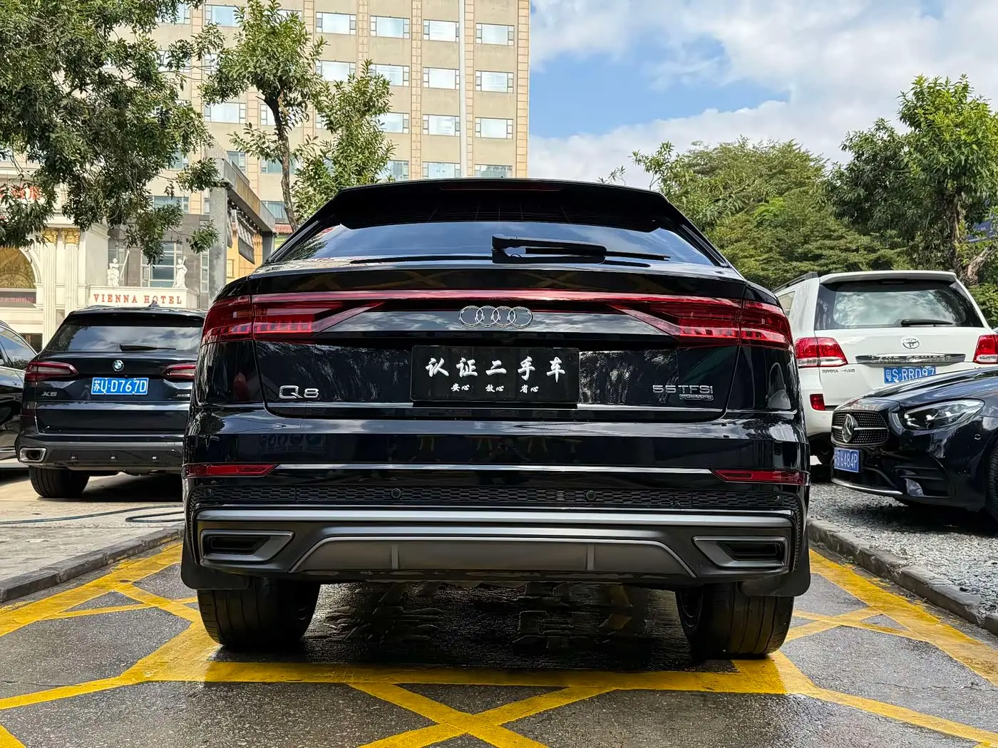 Audi Q8 2021 — Şəkil 2/20
