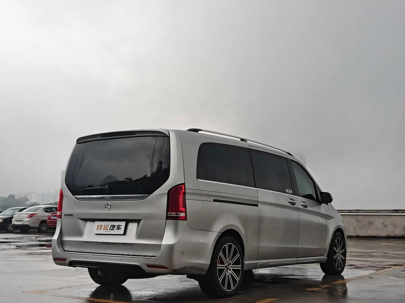 Mercedes-Benz V-Class 2023 — Şəkil 6/20