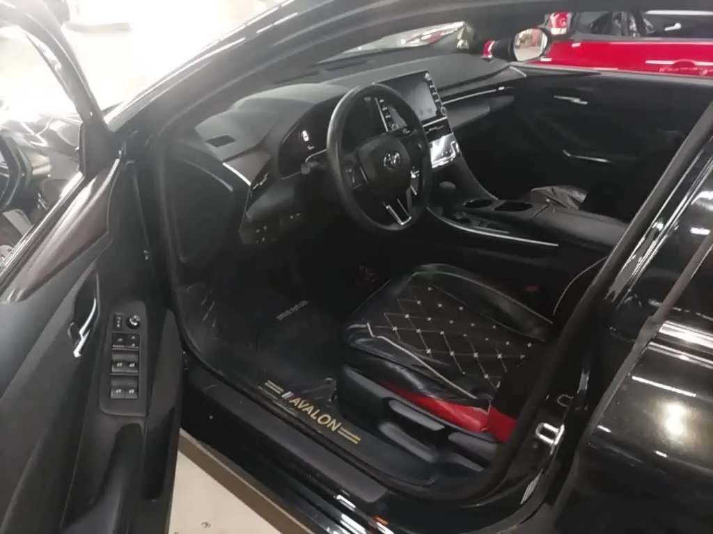 Toyota Avalon 2020 — Photo 16/20