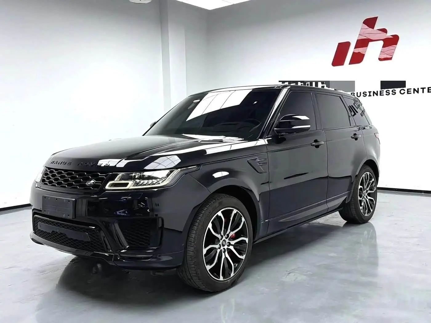 Land Rover Range Rover Sport 2021 — ფოტო 1/9