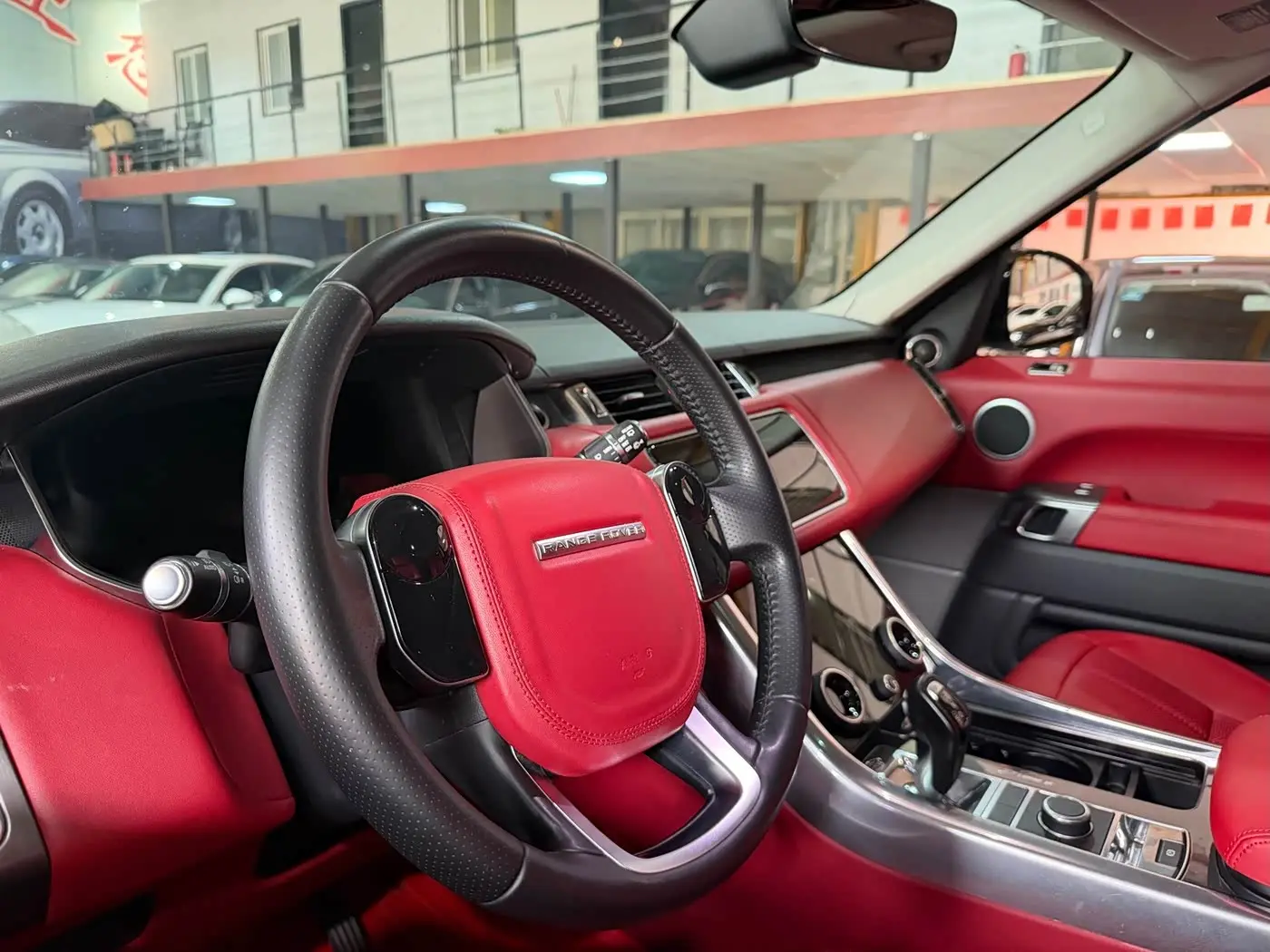 Land Rover Range Rover Sport 2014 — Photo 5/11