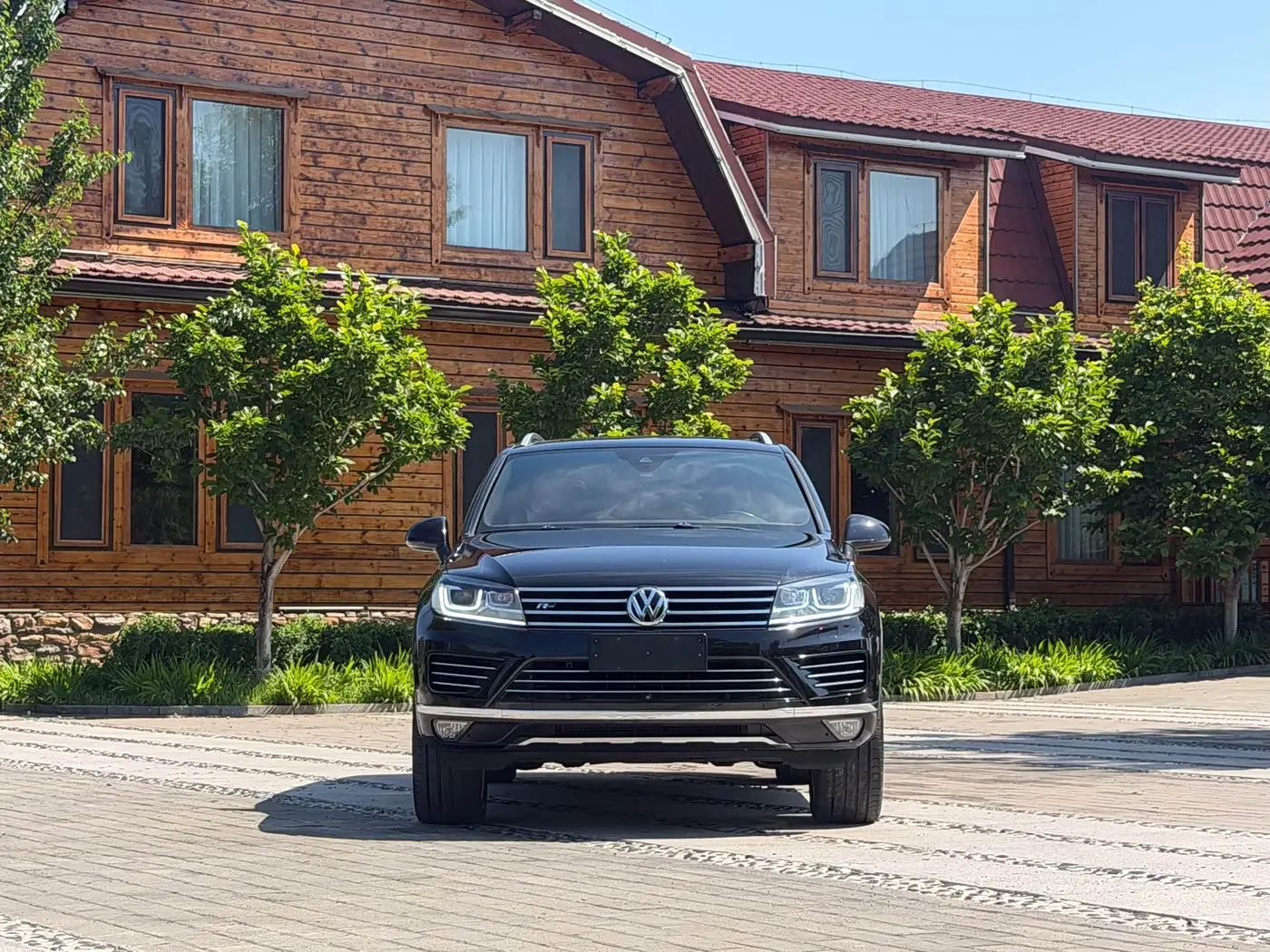 Volkswagen Touareg 2017 — Photo 2/20