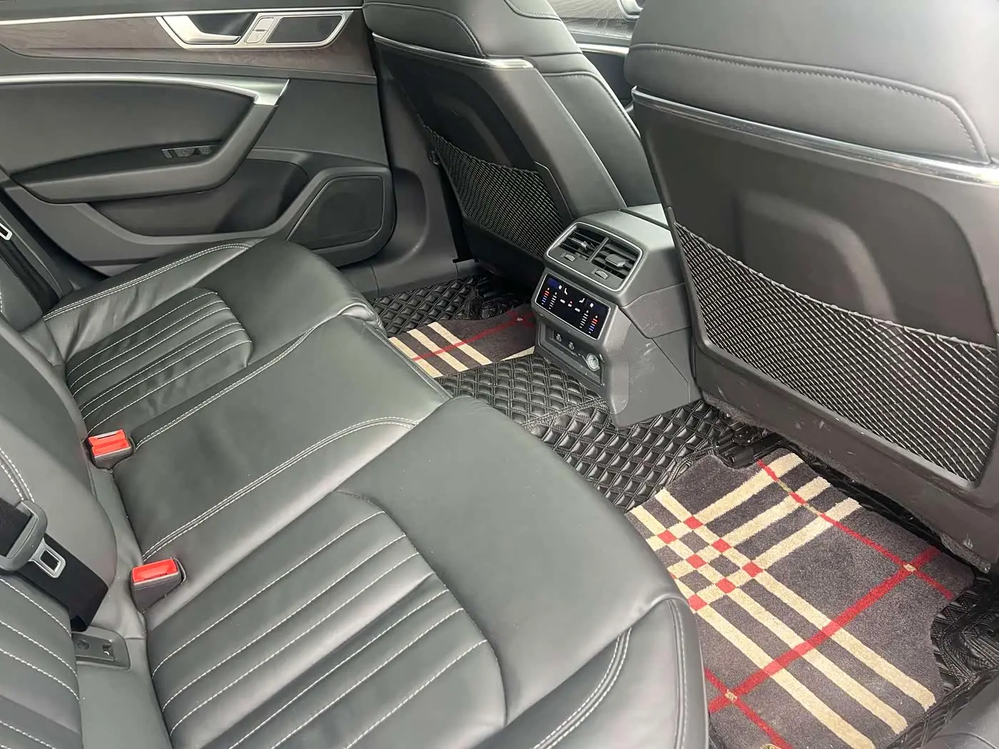 Audi A6L 2023 — Şəkil 8/17