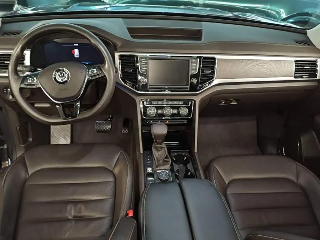 Volkswagen Teramont 2017 — ფოტო 10/20