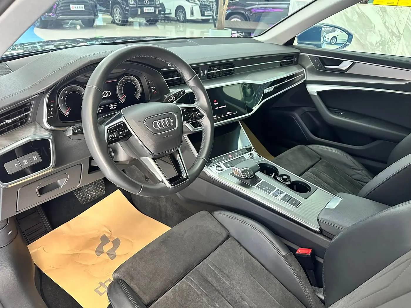 Audi A6 2021 — Şəkil 10/20