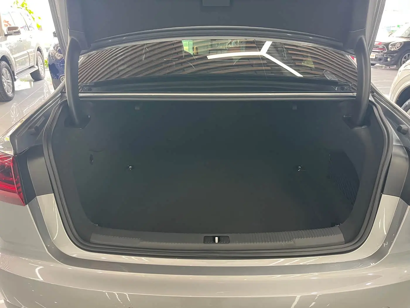 Audi A6L 2017 — Photo 14/16