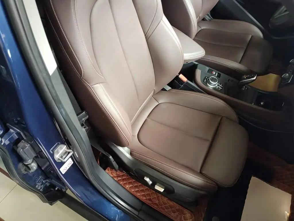 BMW X1 2022 — Фото 18/20