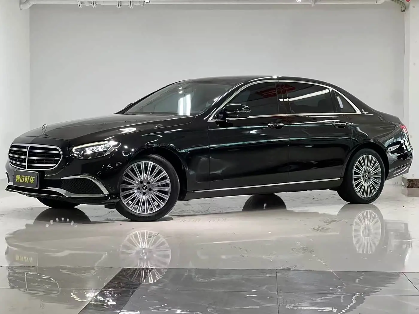 Mercedes-Benz E-Class 2022 — Фото 1/9