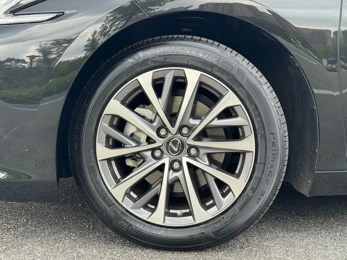Lexus ES 2024 — Photo 16/16