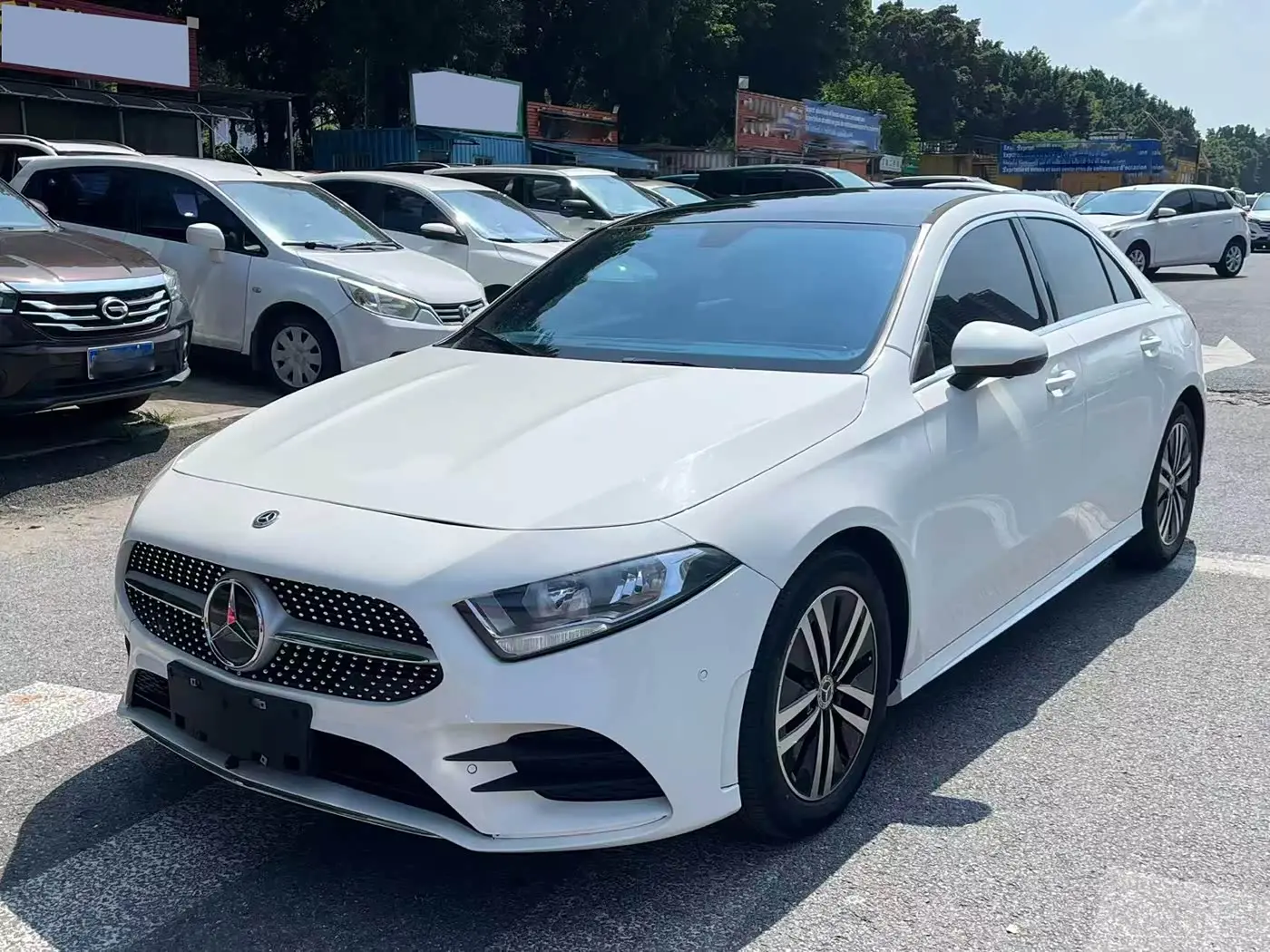 Mercedes-Benz A-Class 2019 — Şəkil 1/14