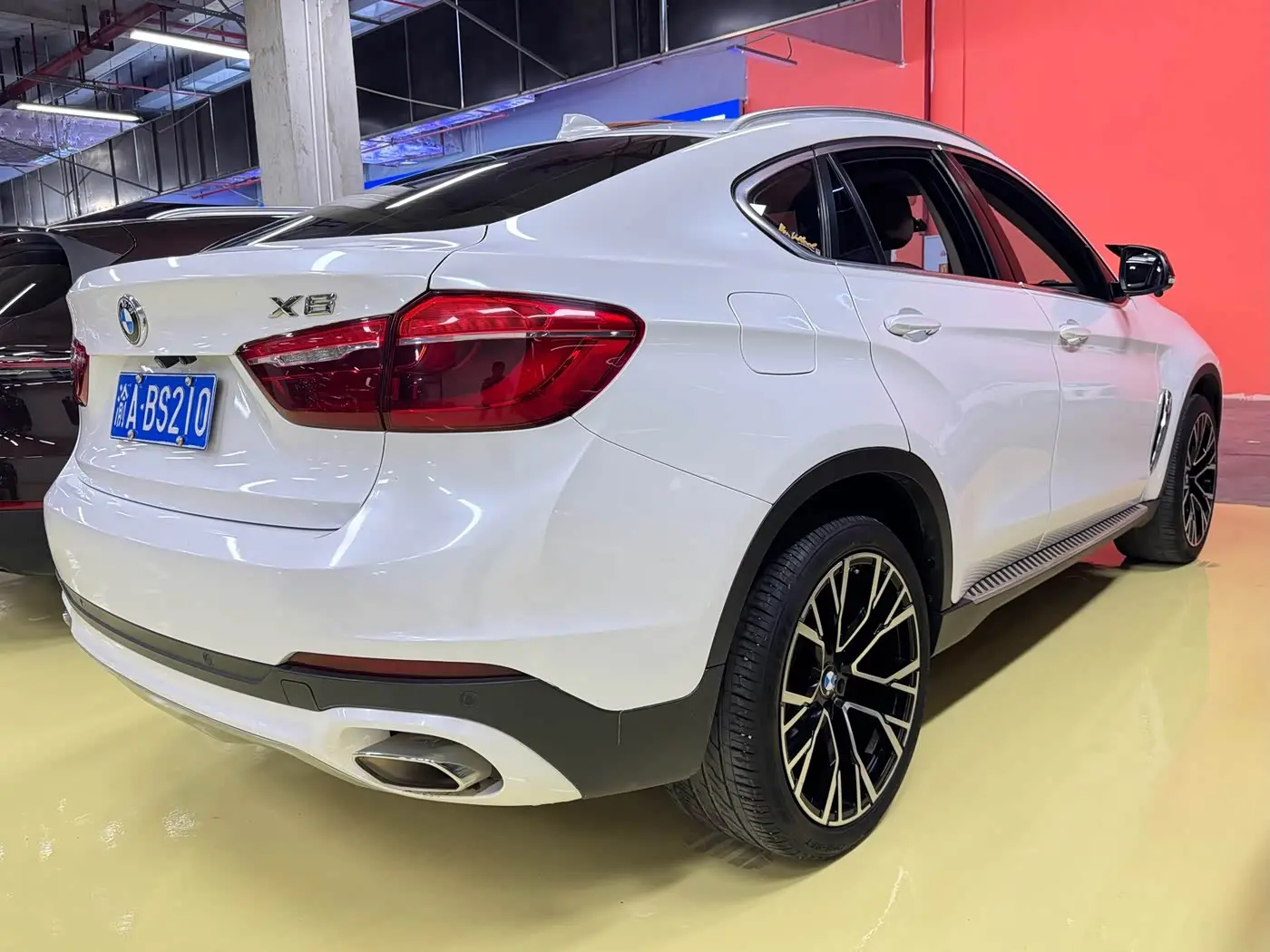 BMW X6 2019 — Photo 5/14