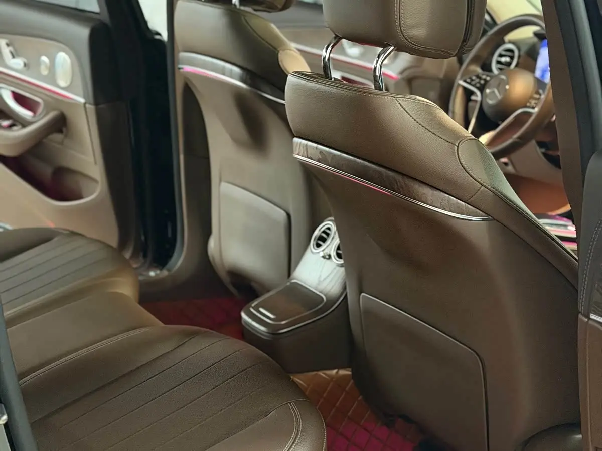 Mercedes-Benz E-Class 2022 — Şəkil 9/15