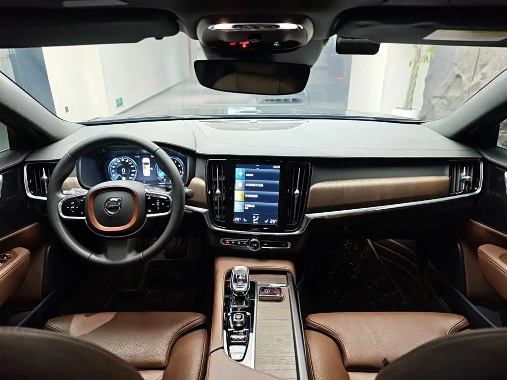Volvo S90 2020 — Photo 13/19