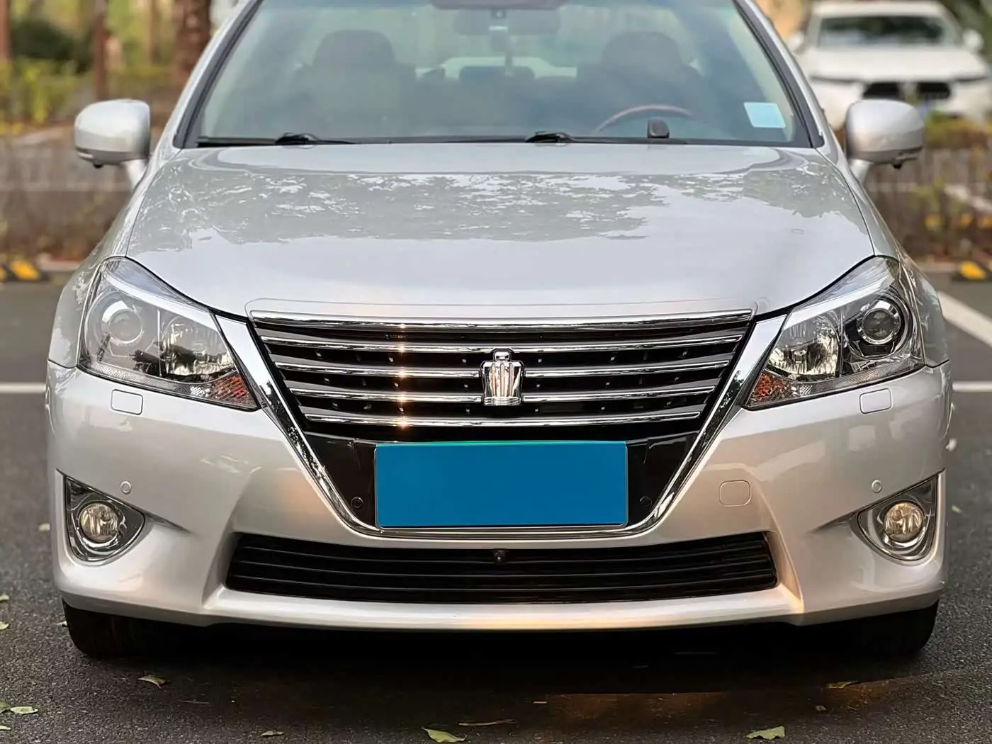 Toyota Crown 2015 — Фото 3/9