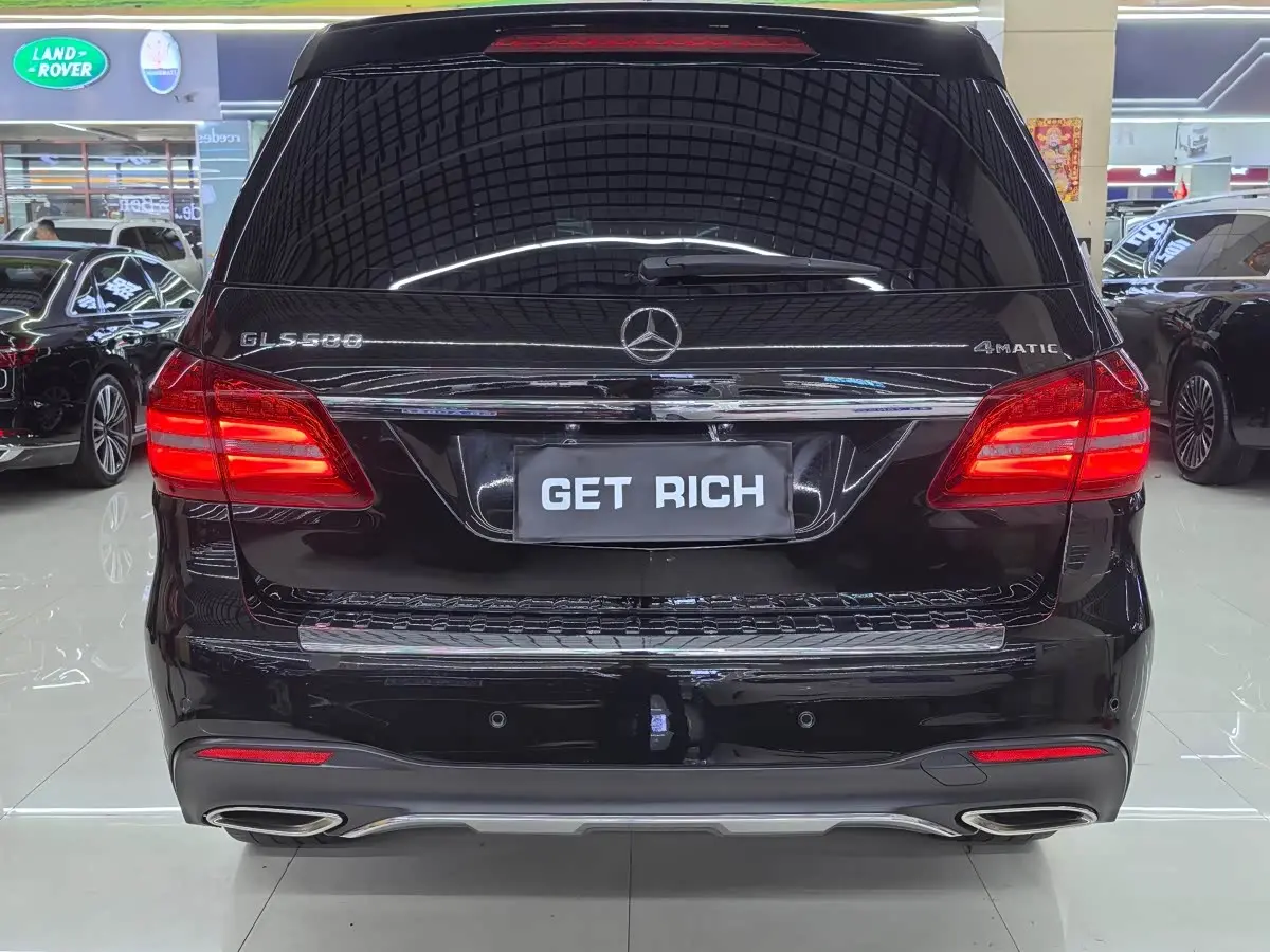 Mercedes-Benz GLS 2018 — Photo 6/10